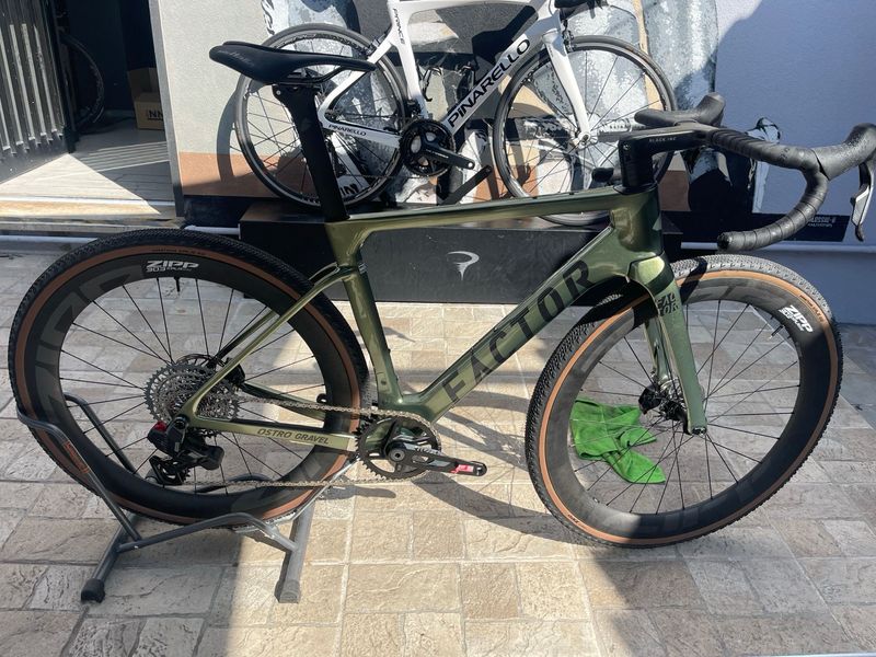 Used Factor Ostro SRAM Rival eTap AXS 2026 Road & Gravel