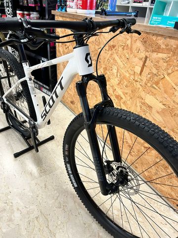 Scott Scale 940 (2026) 2026 Mountainbike usato, Bianco — immagine 9 di 13