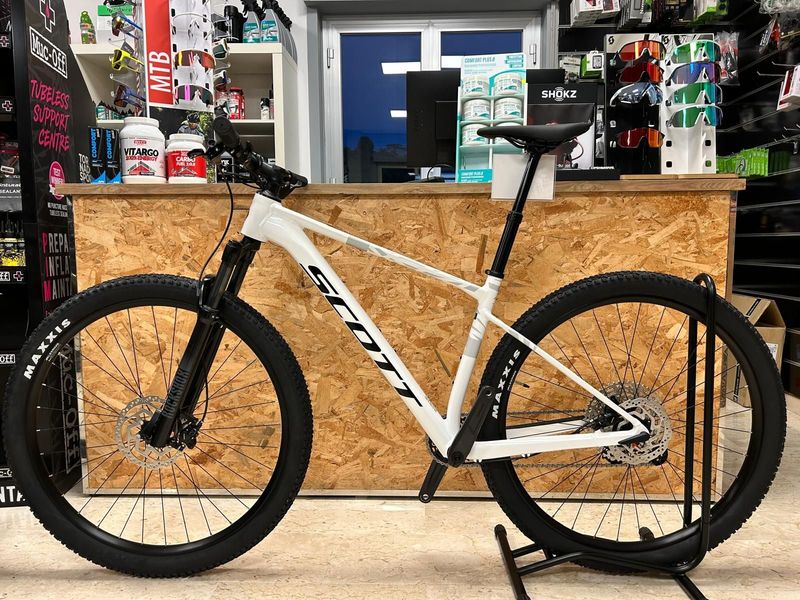 Scott Scale 940 (2026) 2026 Mountainbike usato, Bianco — immagine 2 di 13