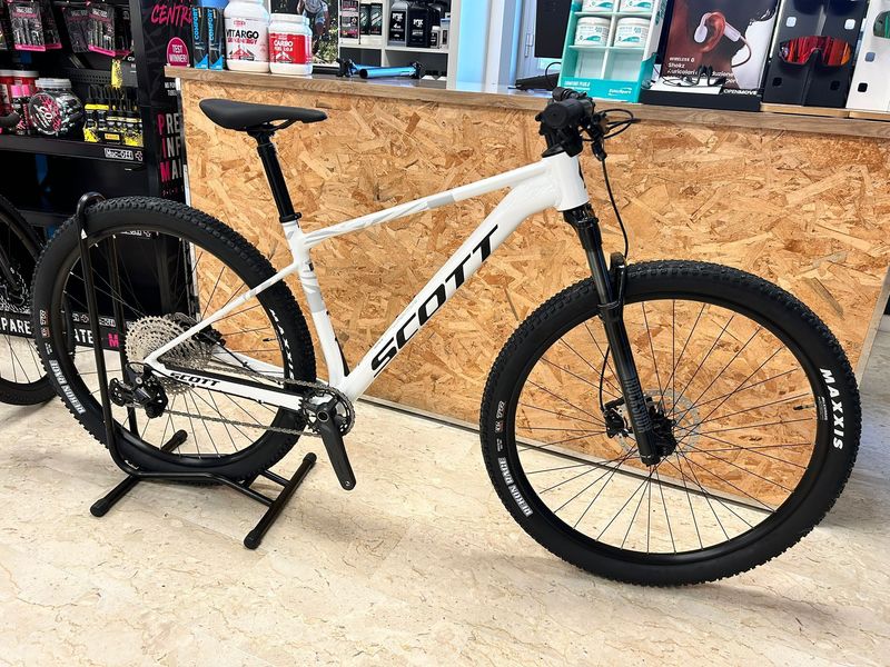 Scott Scale 940 (2026) 2026 Mountainbike usato, Bianco — immagine 11 di 13