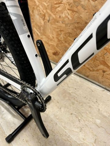 Scott Scale 940 (2026) 2026 Mountainbike usato, Bianco — immagine 7 di 13