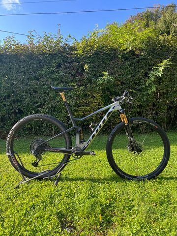 Używany Scott Spark RC 900 SL AXS 2021 2021 MTB
