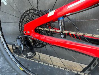 Used Specialized Epic FSR 2018 Mountainbike, Red — image 2 of 8