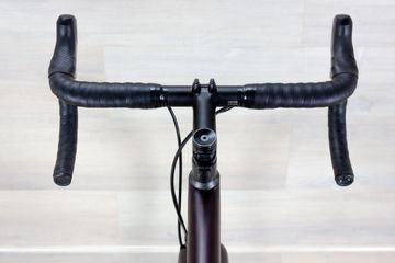 Used Specialized Aethos 2023 Road & Gravel, Red — image 24 of 25