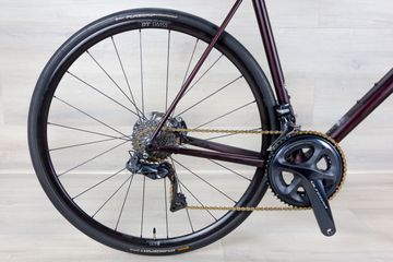 Used Specialized Aethos 2023 Road & Gravel, Red — image 10 of 25