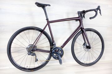 Used Specialized Aethos 2023 Road & Gravel, Red — image 17 of 25