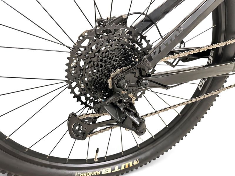 Used Ghost Kato FS 2022 2022 Mountainbike, Black, 27.5 — image 2 of 12