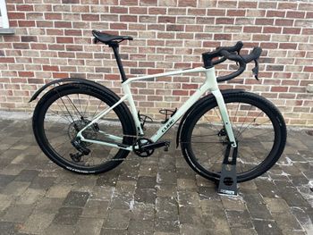 Used CUBE NUROAD C:62 EX 2025 2025 Road & Gravel, Weiß — image 1 of 3