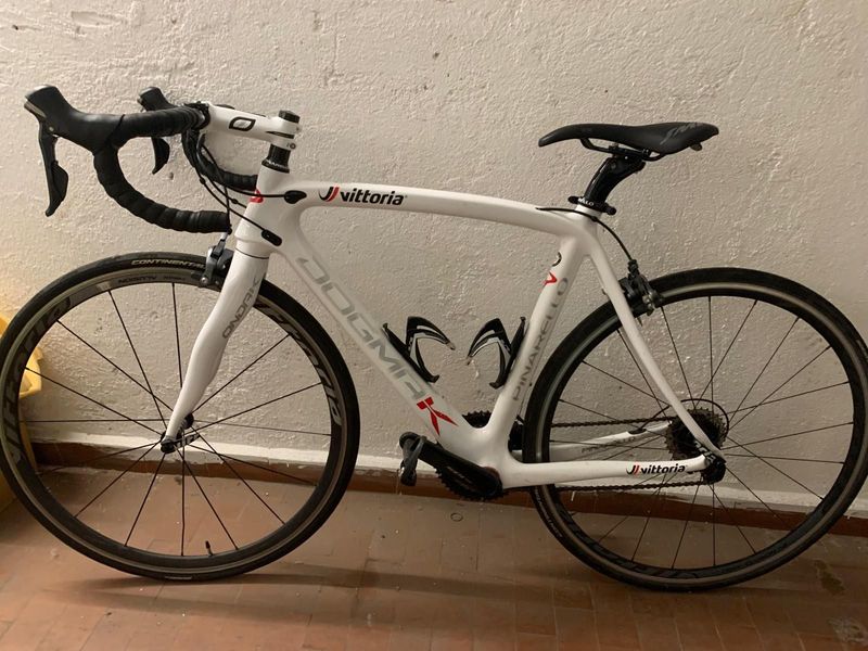Käytetty Pinarello Dogma 65.1 Think2 2014 Road & Gravel