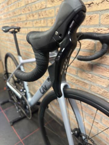 Liv Langma, Advanced Disc 2 2022 2022 Road & Gravel usato, Grigio chiaro — immagine 2 di 5