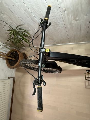 Canyon Torque AL 6.0 2020 2020 Mountainbike usato, Nero — immagine 6 di 11