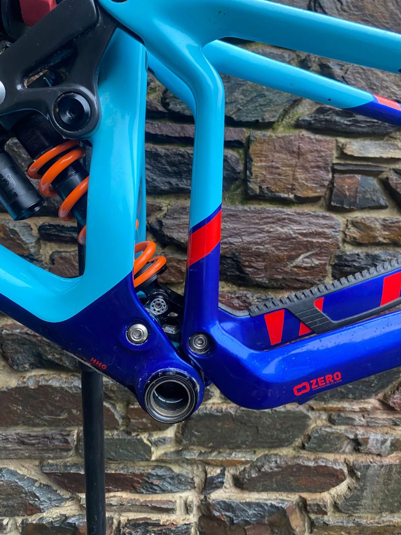 Brugt Mondraker Superfoxy Carbon RR 2020 Frameset 2020 Mountainbike — billede 9 af 14