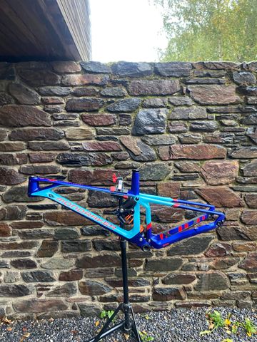Brugt Mondraker Superfoxy Carbon RR 2020 Frameset 2020 Mountainbike — billede 8 af 14
