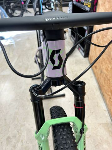 Gebrauchtes Scott Scale RC World Cup 2026 Mountainbike, Violett, 29 — Bild 9 von 15