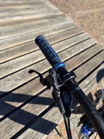 Tweedehands Trek Session 8 2023 2023 Mountainbike — afbeelding 4 van 11