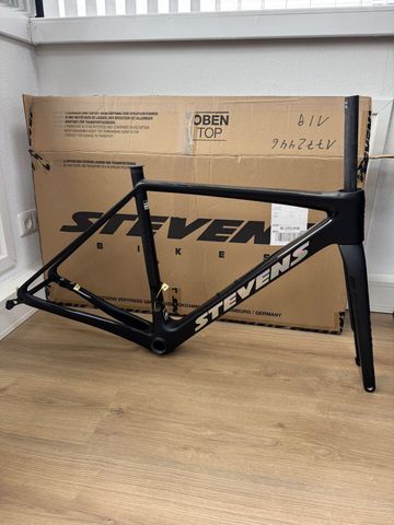 Gebrauchtes Stevens Izoard Pro Disc 2025 Road & Gravel, Schwarz — Bild 1 von 4