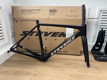 Gebrauchtes Stevens Izoard Pro Disc 2025 Road & Gravel, Schwarz — Bild 3 von 4