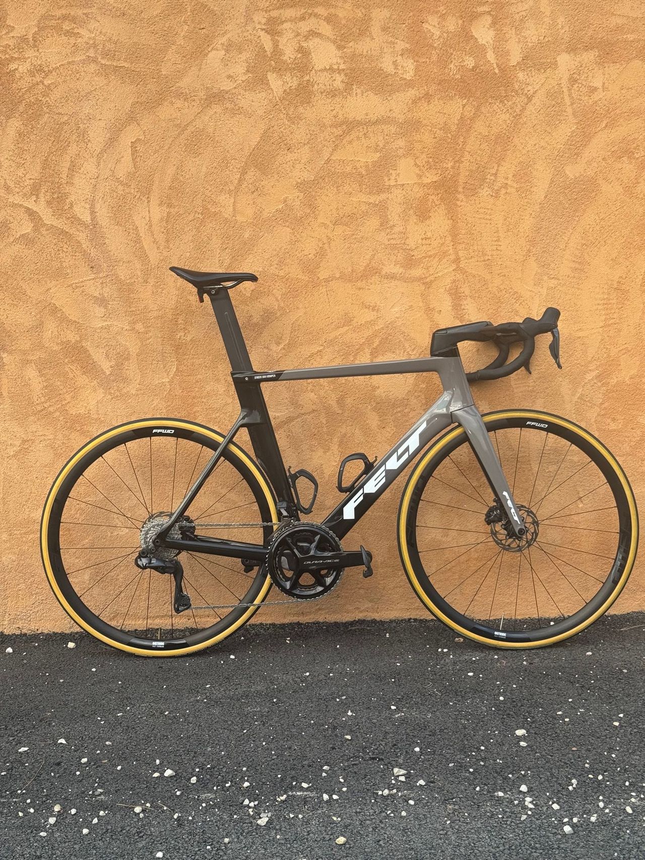 Felt Ar Shimano Ultegra Di2 2025
