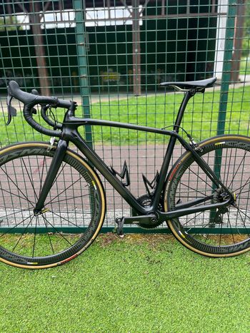 Used Specialized Tarmac SRAM Red eTap 2016 Road & Gravel — image 2 of 13