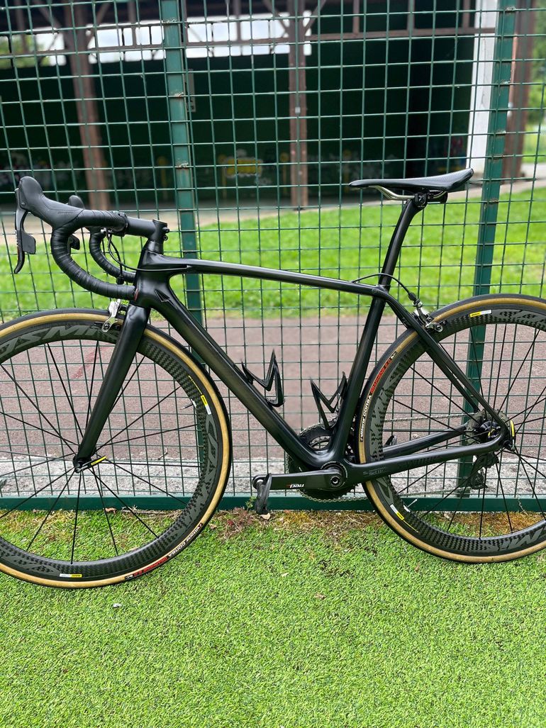 Used Specialized Tarmac SRAM Red eTap 2016 Road & Gravel — image 2 of 13