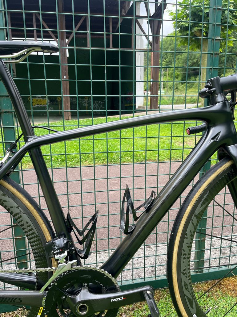 Used Specialized Tarmac SRAM Red eTap 2016 Road & Gravel — image 12 of 13