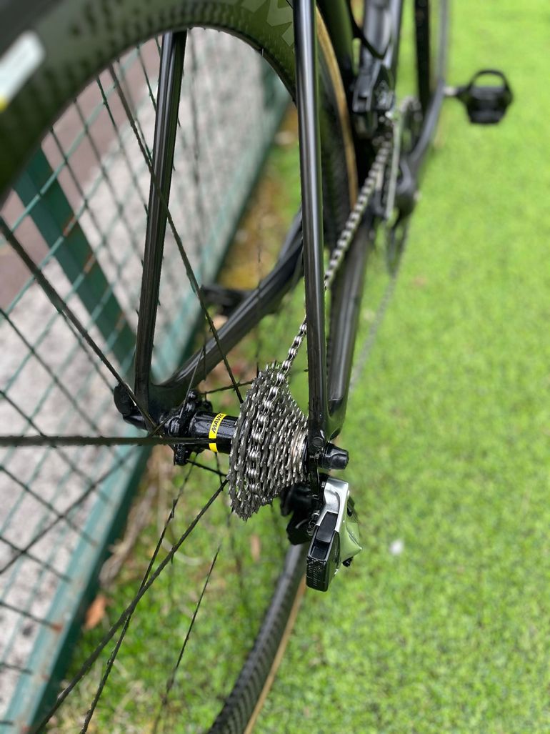 Used Specialized Tarmac SRAM Red eTap 2016 Road & Gravel — image 8 of 13