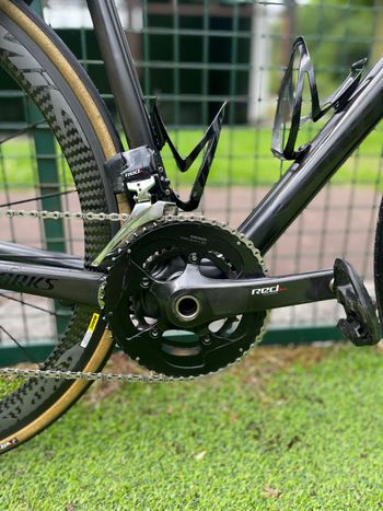 Used Specialized Tarmac SRAM Red eTap 2016 Road & Gravel — image 4 of 13