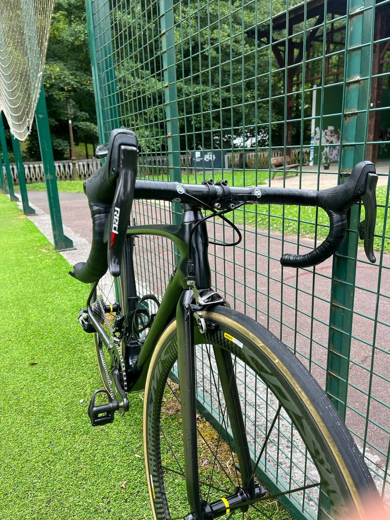 Used Specialized Tarmac SRAM Red eTap 2016 Road & Gravel — image 6 of 13