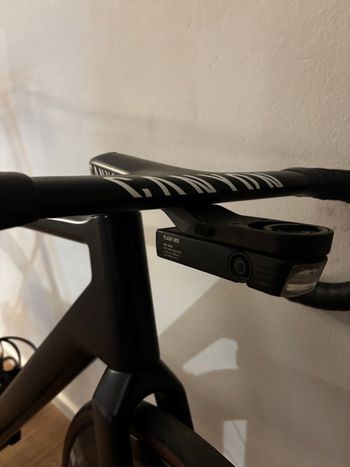 Used Canyon Ultimate CF SLX 8 Di2 2023 2023 Road & Gravel, Black — image 8 of 9
