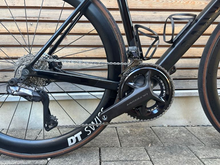 Used Canyon Ultimate CF SLX 8 Di2 2023 2023 Road & Gravel, Black — image 6 of 9
