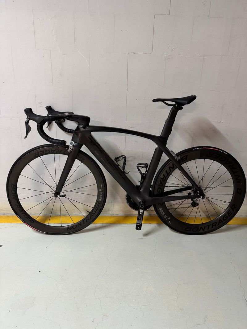 Used Trek Madone 9.9 2017 2017 Road & Gravel, Black — image 2 of 16