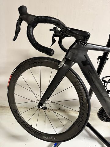 Used Trek Madone 9.9 2017 2017 Road & Gravel, Black — image 8 of 16
