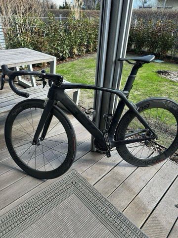 Used Trek Madone 9.9 2017 2017 Road & Gravel, Black — image 15 of 16