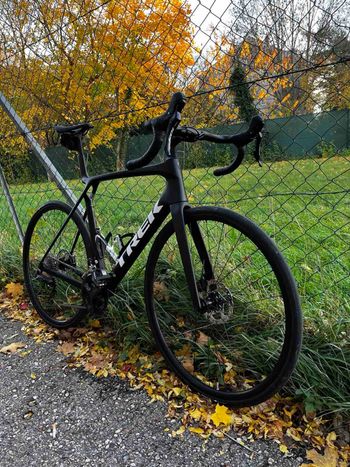 Used Trek Madone SL 5 Gen 8 2025 2025 Road & Gravel, Black — image 10 of 10