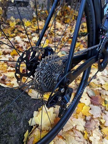 Used Trek Madone SL 5 Gen 8 2025 2025 Road & Gravel, Black — image 6 of 10