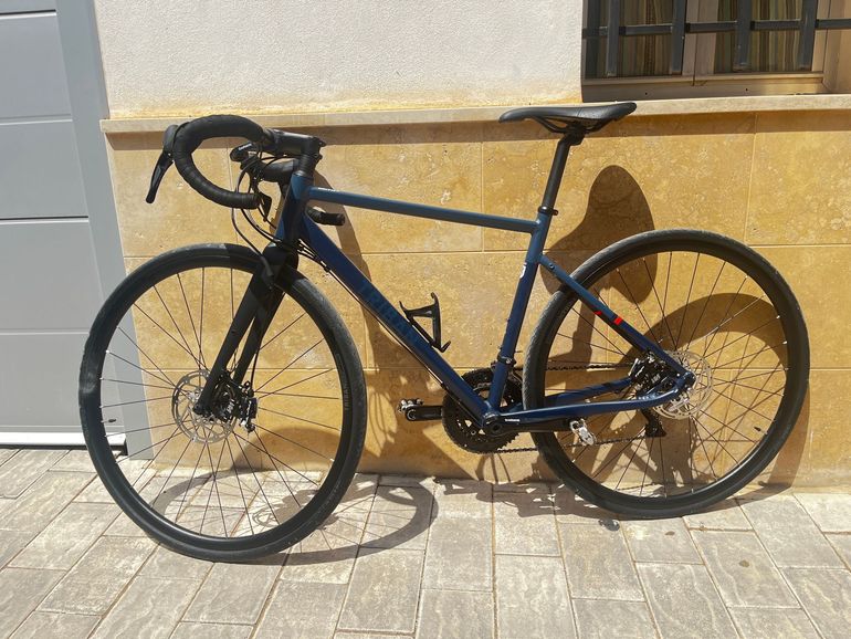 TRIBAN RC520 Disc Road Bike - 105 2021 2021