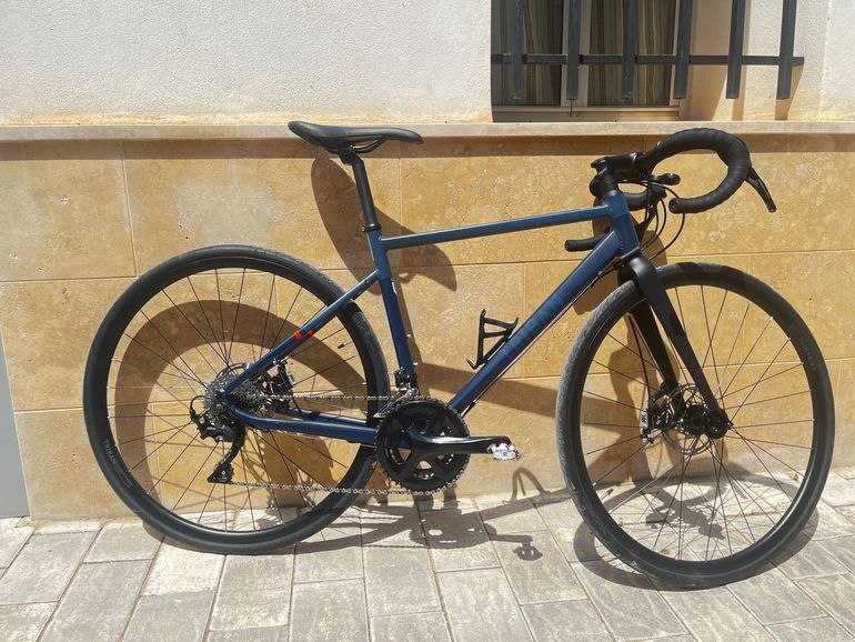 TRIBAN RC520 Disc Road Bike - 105 2021 2021