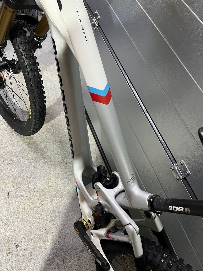 Brugt Mondraker SUMMUM CARBON RR 2023 2023 Mountainbike — billede 4 af 4