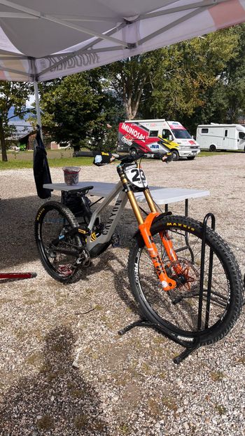 Used Downhill Bikes For Sale – Up to 70% Off New | buycycle