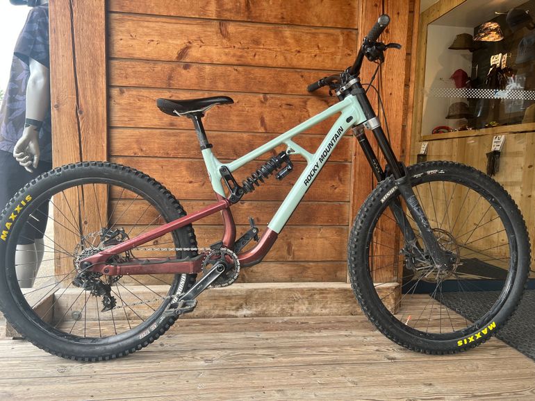 Rocky Mountain Slayer Alloy 30 Park 2023 2023