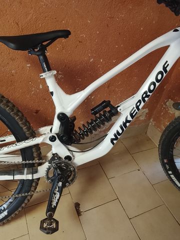 Used Nukeproof Dissent SRAM X7 2022 Mountainbike, White, 27.5 (650B) — image 2 of 7
