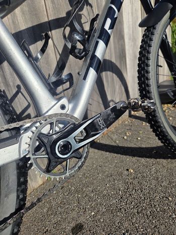 Used Trek Supercaliber SRAM X01 Eagle AXS 2024 Mountainbike, Light Gray — image 4 of 8