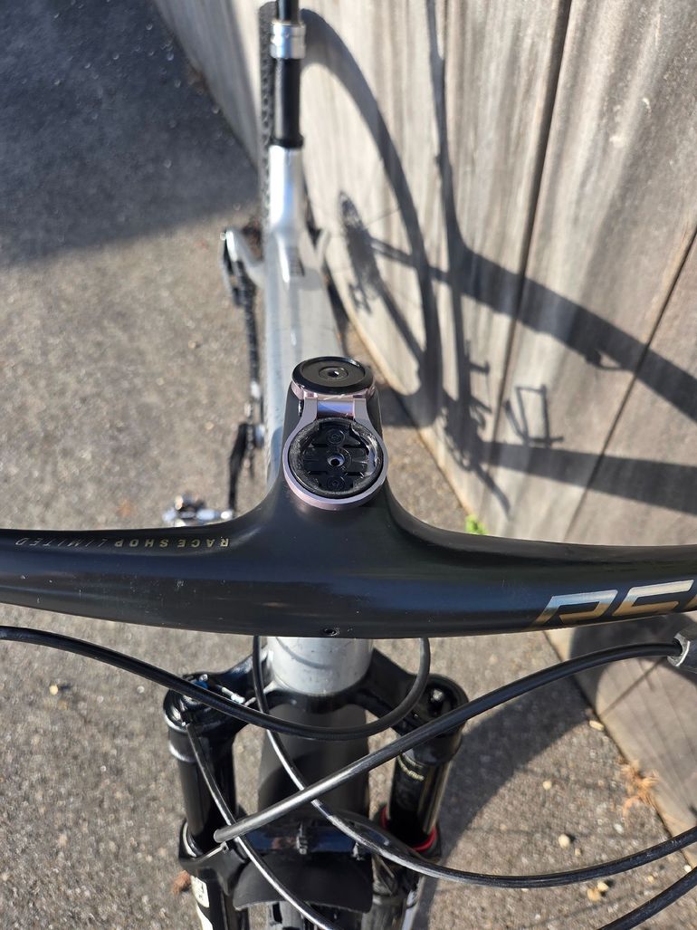 Used Trek Supercaliber SRAM X01 Eagle AXS 2024 Mountainbike, Light Gray — image 8 of 8