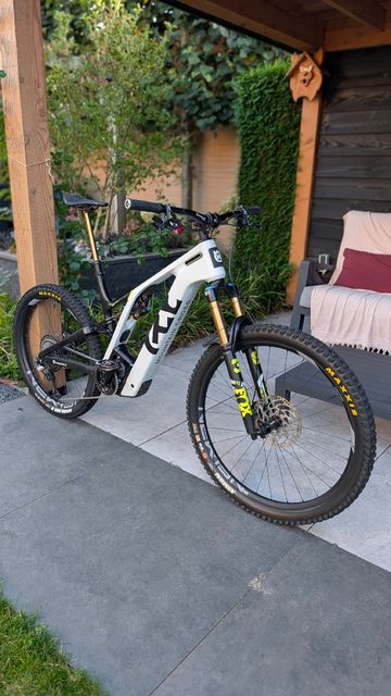 Husqvarna Mountain cross Shimano Deore XT Di2 2023 Mountainbike d'occasion — image 2 sur 12