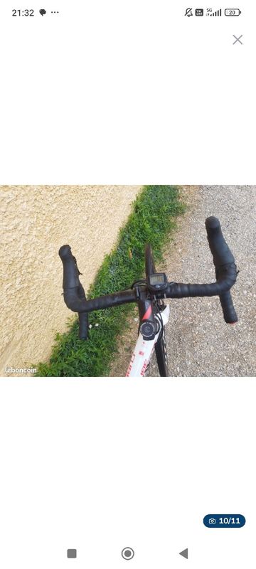 Used CUBE ATTAIN Pro Disc 2018 2018 Road & Gravel, White — image 10 of 11