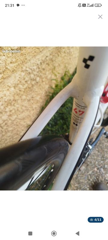 Used CUBE ATTAIN Pro Disc 2018 2018 Road & Gravel, White — image 4 of 11