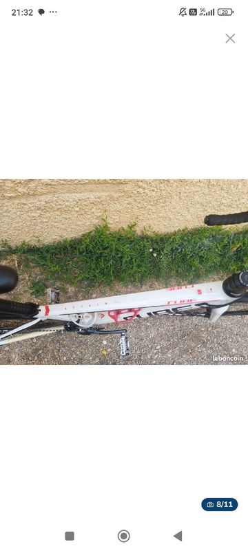 Used CUBE ATTAIN Pro Disc 2018 2018 Road & Gravel, White — image 8 of 11