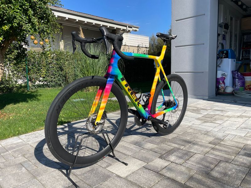 Trek Madone SL7 Gen 2025 Road & Gravel usato, Arancione — immagine 1 di 11