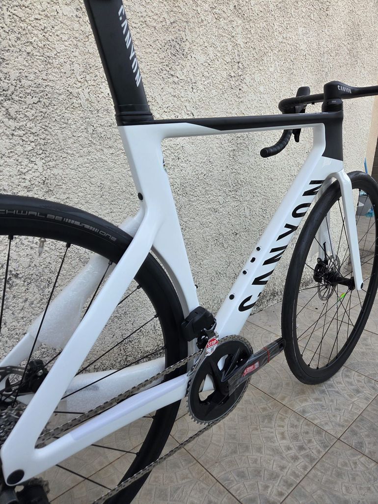 Canyon Aeroad CF SLX AXS Pro White 2025