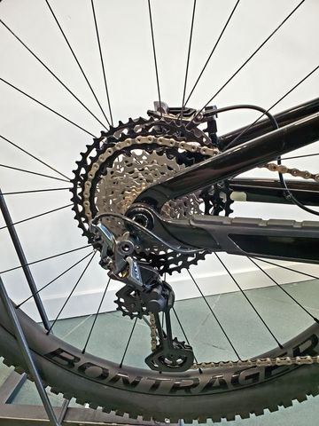 Brugt Trek Fuel EXe 9.9 XTR 2023 2023 Mountainbike — billede 5 af 14